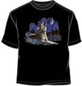 Sitting down wolf howling at the moon tee shirt